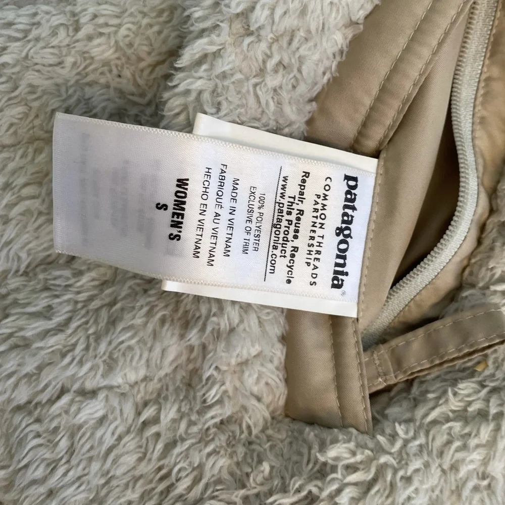 Reversible Patagonia Vest - Picture 5 of 5